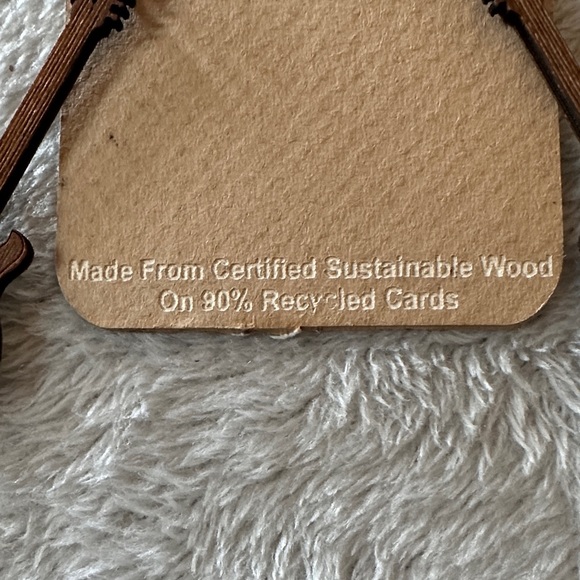 Brown wooden Guitar Earrings NWT - Picture 4 of 6